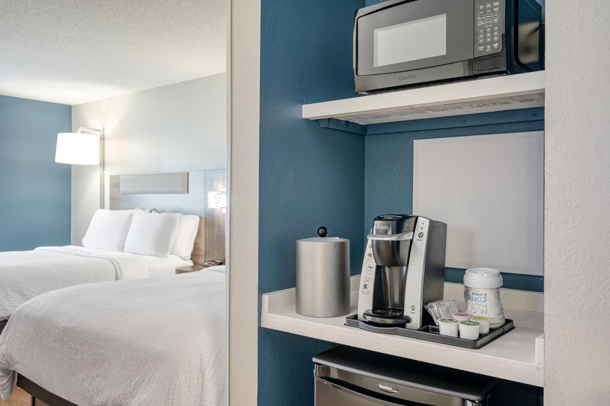 Holiday Inn Express Hotel & Suites Columbia-I-20 At Clemson Road By Ihg Экстерьер фото