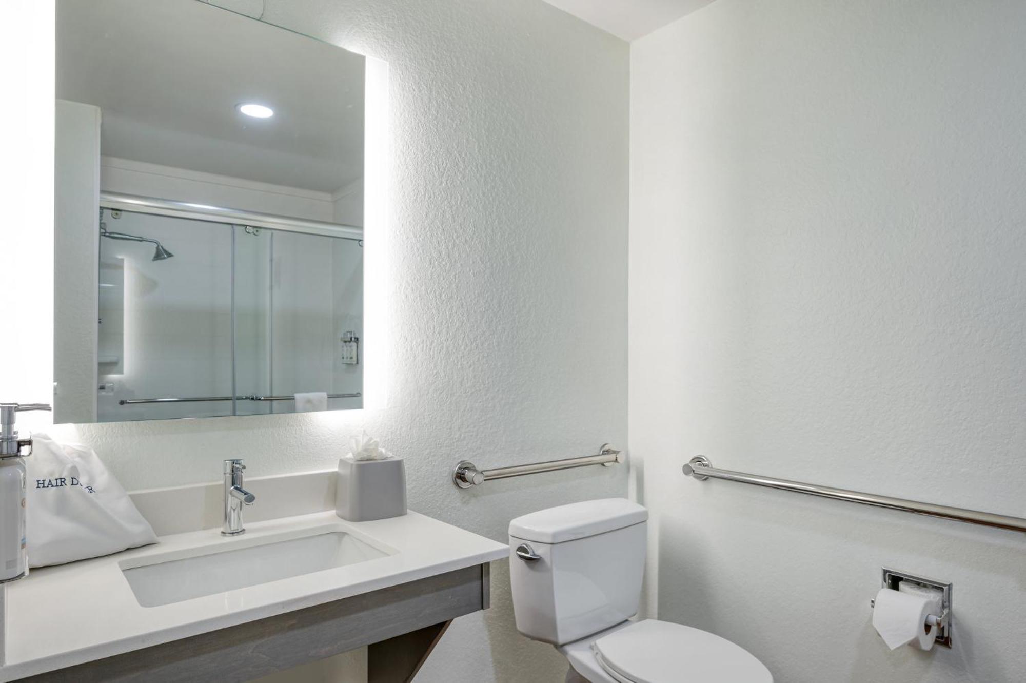 Holiday Inn Express Hotel & Suites Columbia-I-20 At Clemson Road By Ihg Экстерьер фото